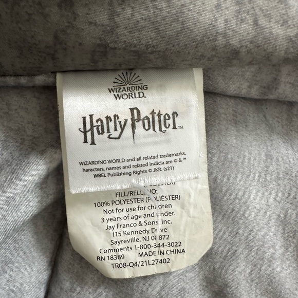 Wizarding World of Harry Potter Twin Bed Comforter, Fitted Sheet, Flat Sheet - Picture 2 of 3